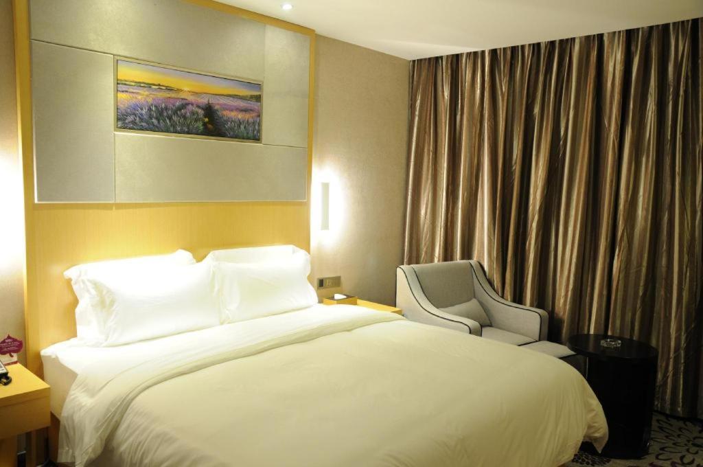 Lavande Hotel Guangzhou Shangxiajiu Pedestrian Street Hualin Temple Metro Station Екстер'єр фото